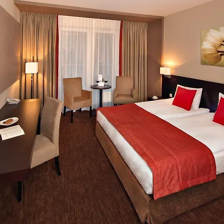 Z-hotel Business &