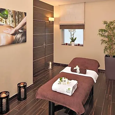 Z-hotel Business &