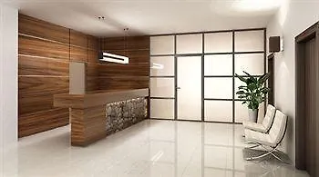 Z-hotel Business & אוטווק