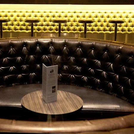 Hotell Z-Hotel Business & Spa