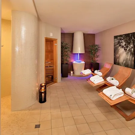 Z-hotel Business & 4*