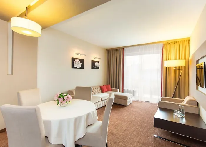 Z-hotel Business & Hotel 4*